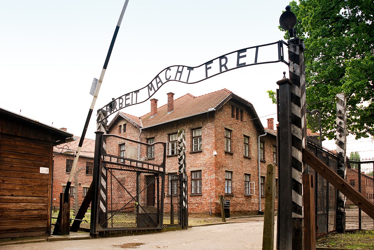 Entrada al campo de concentración de Auschwitz